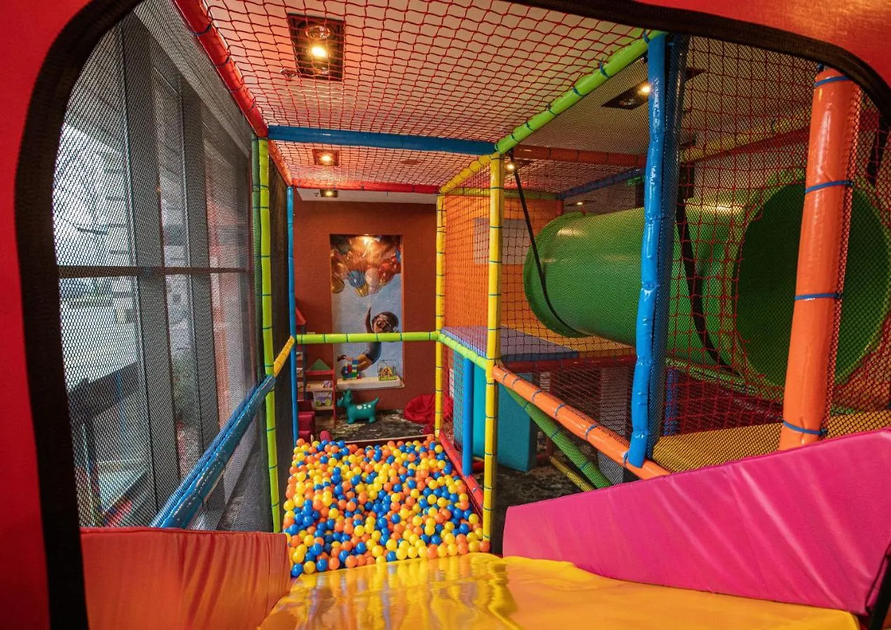 Hotel Divinus Debrecen
