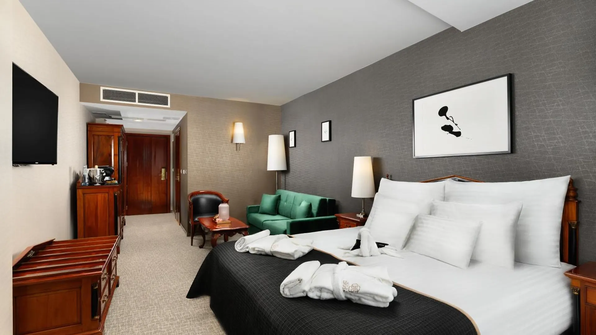 Hotel Divinus Debrecen