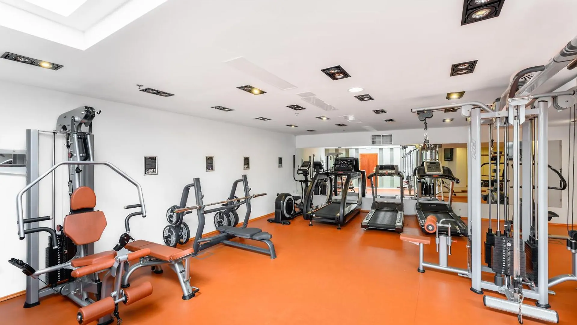 Hotel Divinus Debrecen