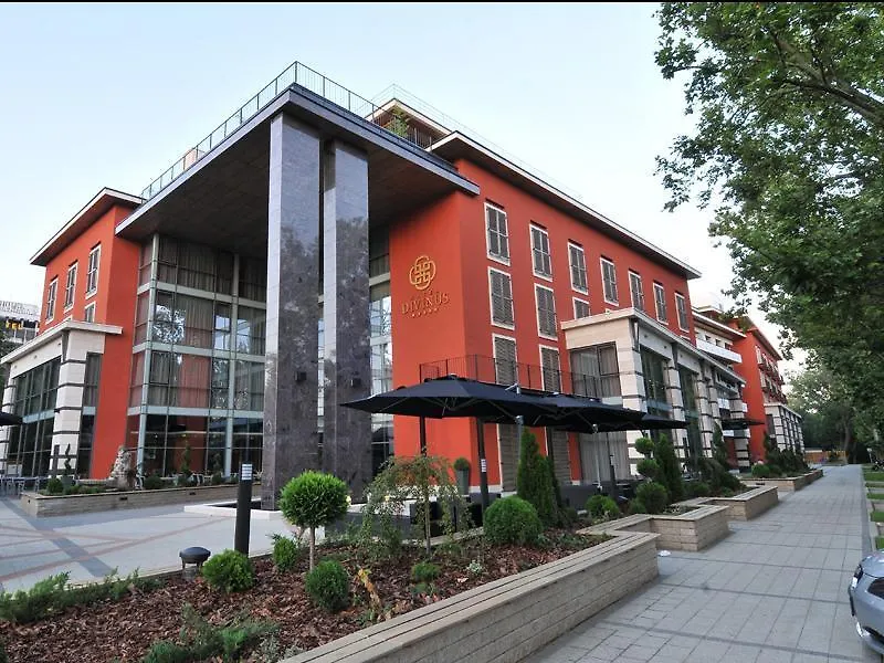 Hotel Divinus Debrecen